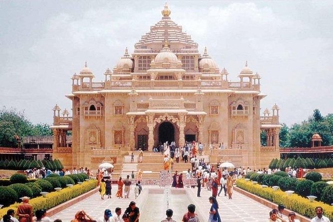 Taj Mahal With Haridwar & Rishikesh Best Holy Land Tour 6 Days - The Sum Up