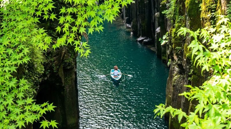 Takachiho Gorge and Scenic Train Day Trip (including boat ride experience) - Is $61.25 good value?