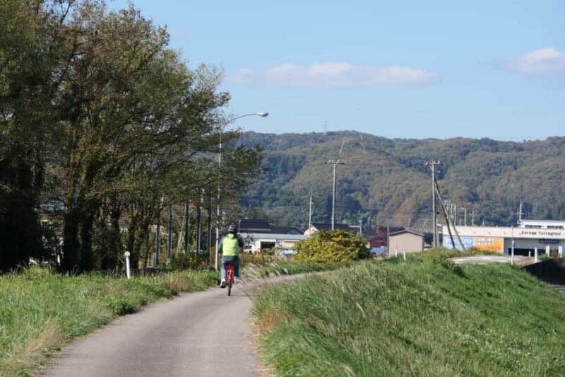 Takaoka: Mama-chari bike tour with Guide - Exploring Takaoka by Mama-chari Bike: A Detailed Review