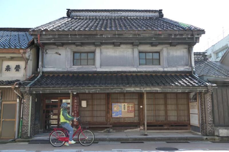 Takaoka: Mama-chari bike tour with Guide - Frequently Asked Questions
