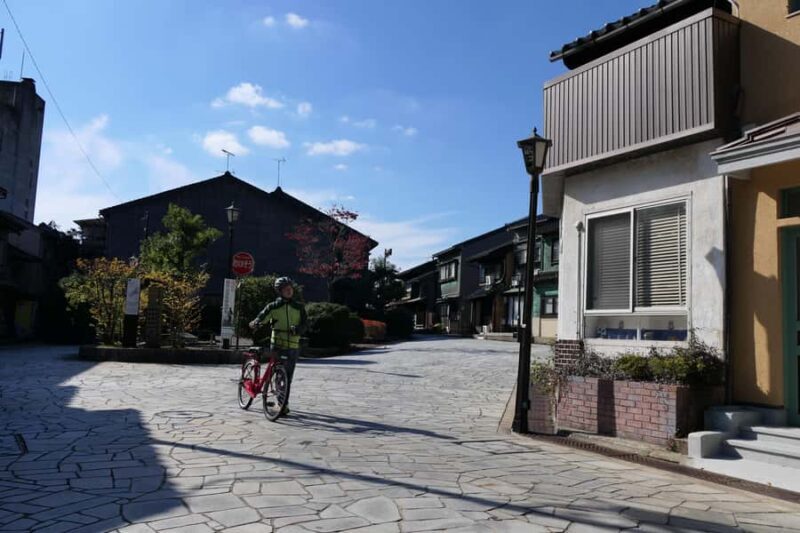 Takaoka: Mama-chari bike tour with Guide - FAQs