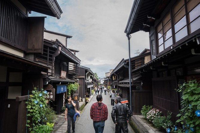 Takayama Full-Day Private Tour With Government Licensed Guide - Customization Options