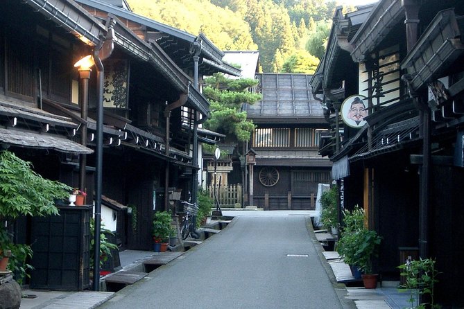 Takayama Full-Day Private Tour With Government Licensed Guide - Pricing and Booking Information