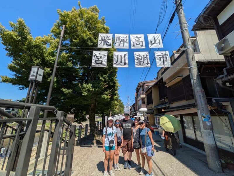 Takayama & Shirakawa-go Private TourGuide & Car from Nagoya - FAQs