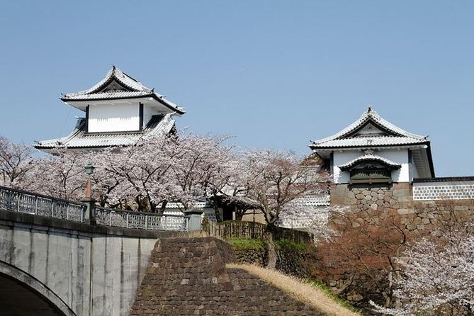 Takayama, Shirakawago & Kanazawa 3 - Day Tour - Pickup and Custom Tour