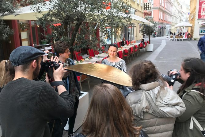 Take Fabulous Photos of Yourself in Vienna - Essential Equipment for Self-Photography in Vienna