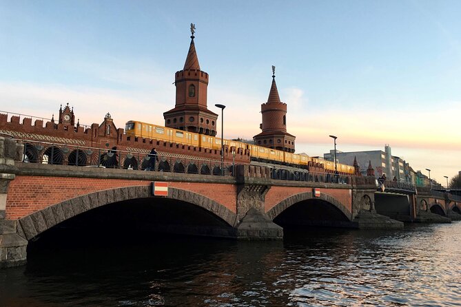 Take the U Train: An Audio Story of Berlins Oldest Elevated Railway Line - Common Questions