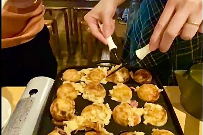 Takoyaki Cooking,Japanese Sake Free Flowing Experience in Tokyo - Background
