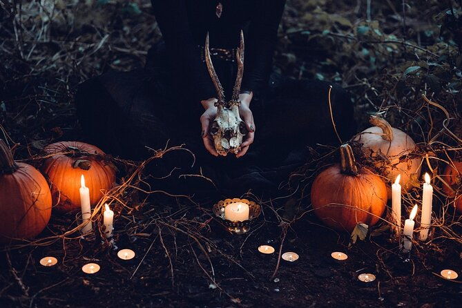 Tales of Salem Halloween Guided Walking Tour - In-Depth Look at the Salem Halloween Walking Tour
