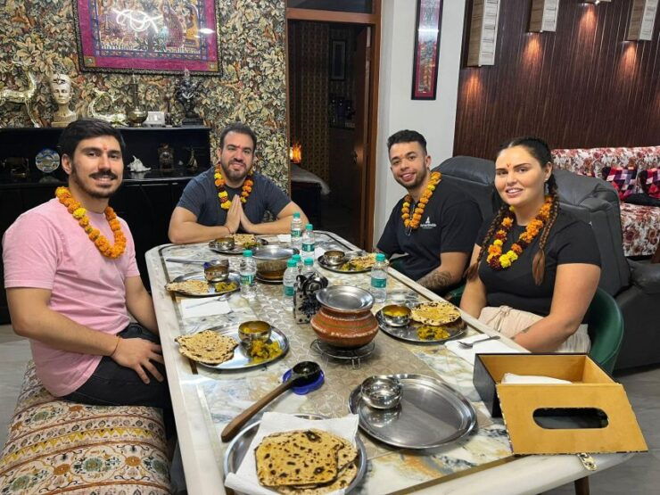 Talk to Locals and Enjoy Home Cooked 3-Course Meal in Delhi - Experience Details