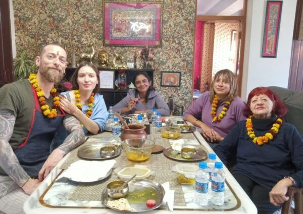 Talk to Locals and Enjoy Home Cooked 3-Course Meal in Delhi - Frequently Asked Questions