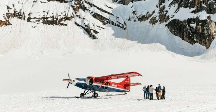 Talkeetna: Grand Denali Flight With Optional Glacier Landing - Flight Experience