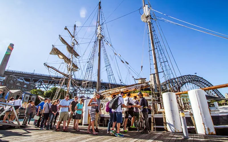 Tall Ship Dinner Cruise on Sydney Harbour - Dinner on board: a pleasant extra, not the headline