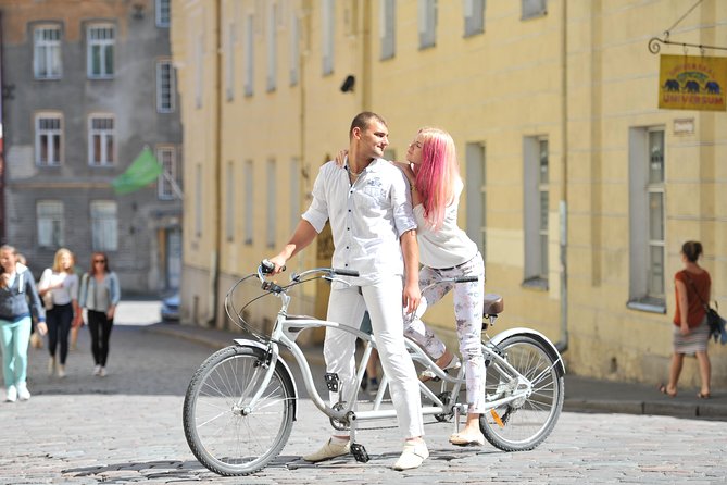 Tallinn 1 Hour Romantic Photo Tour - Reviews and Ratings