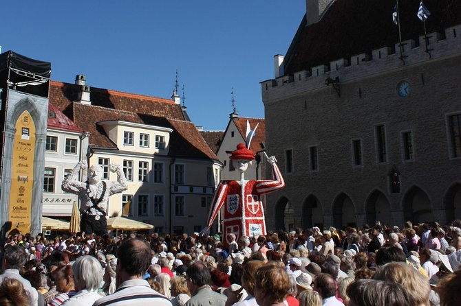 Tallinn Highlights Shore Excursion With Port Return Transfer - Tour Details