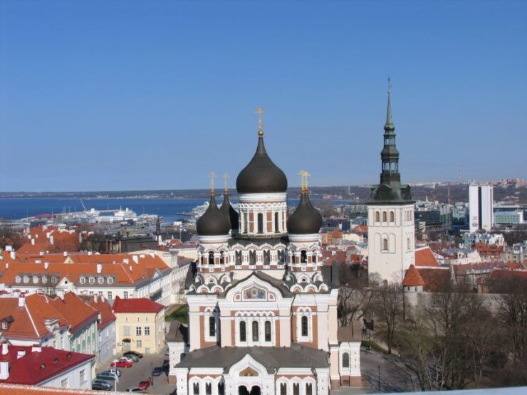 Tallinn: Highlights Shore Excursion With Return Transfer - Sightseeing Experience