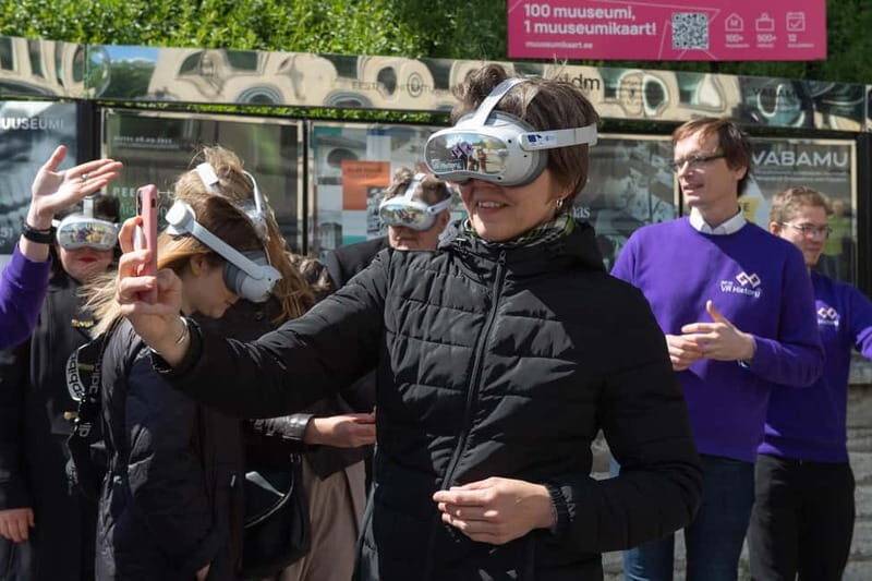 Tallinn: Virtual Time Travel Experience VR Tallinn 1939/44 I - Practical Details: What’s Included and How It Works