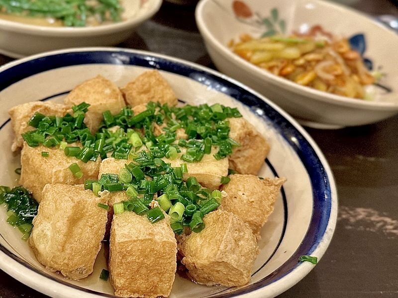 Tam Vi Michelin Restaurant: Authentic Vietnamese Dining Experience - A vintage tea house with a practical welcome