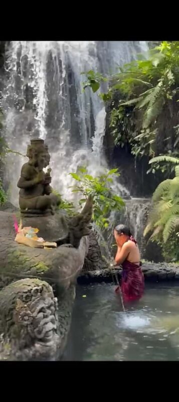 Taman Beji Griya Waterfall Melukat Ritual - Good To Know