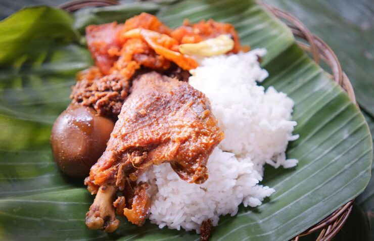 Taman Sari Water Castle, Sultan Palace & Local Food Tasting - Overview of Taman Sari Water Castle