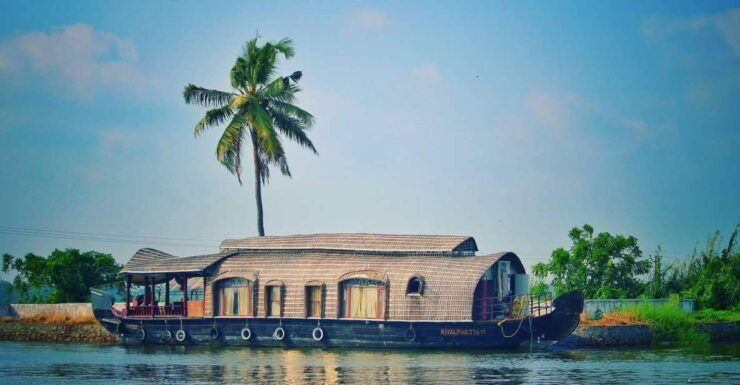 Tamilnadu, Kerala & Karnataka With 4 Star Hotels !! - Tour Itinerary