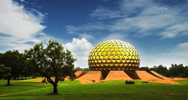 Tamilnadu, Kerala & Karnataka With 4 Star Hotels !! - The Sum Up