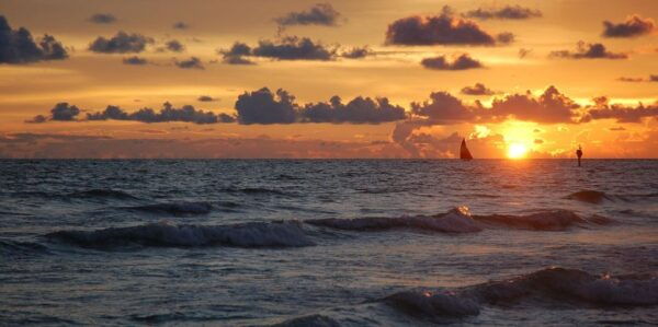 Tampa Bay: Private Sunset Cruise With Champaign or Wine - Frequently Asked Questions