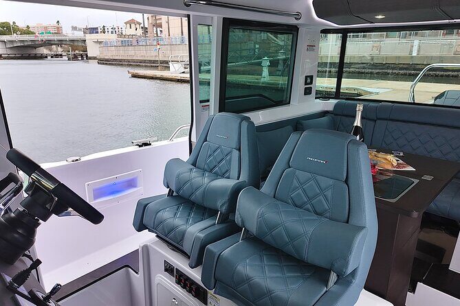 Tampa Luxury Private Charter Rental: 38' Boat Rental with Captain - FAQ