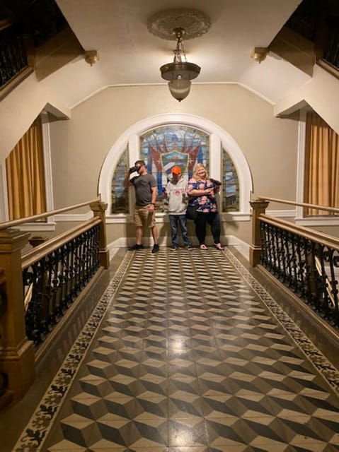 Tampa: VIP Dinner and A Ghost Adventure Tour - Dress Code