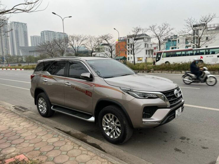 Tan Son Nhat International Airport Private Transfer - Experience Highlights