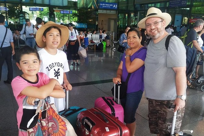 Tan Son Nhat International Airport Transfer - Date and Travelers