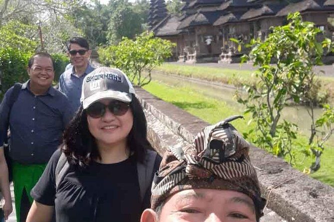 Tanah Lot Bali Temple Sunset Small Group Tour  Half Day - FAQs