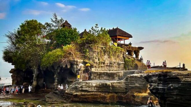 Tanah Lot, Padang-Padang Beach, Melasti Beach, and Kecak Dance - Kecak Dance: A Mesmerizing Cultural Performance