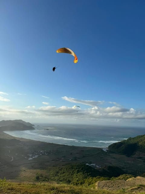 Tandem Paragliding Adventure In Lombok - Key Points