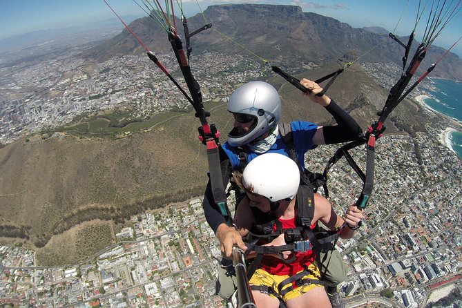 Tandem Paragliding Cape Town Experience TABLE MOUNTAIN PARAGLIDE - The Sum Up