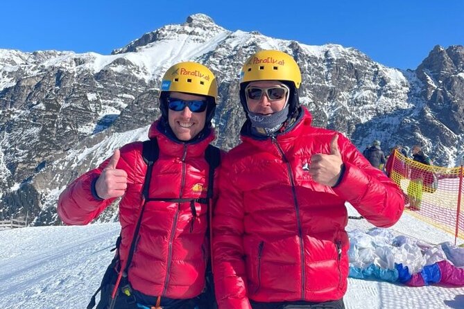 Tandem Paragliding in Neustift - Start Time and Opening Hours