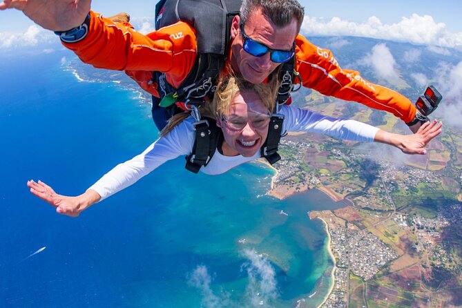 Tandem Skydiving With Gojump in Hawaii - Common Questions