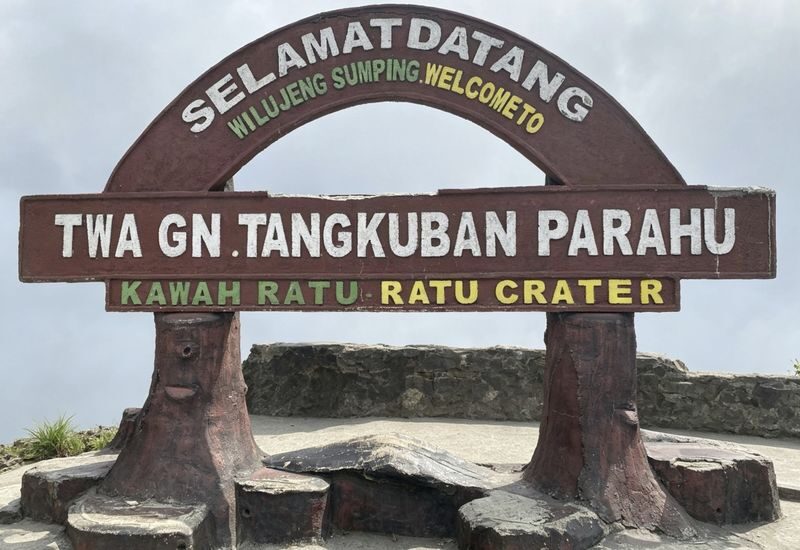 Tangkuban Perahu Volcano & Sari Ater Hot Spring Private Tour from Jakarta - A private tour, with important details to confirm