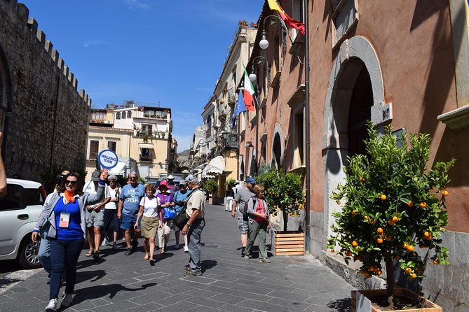 Taormina and Castelmola Tour From Messina - Tour Narration and Sightseeing Experience