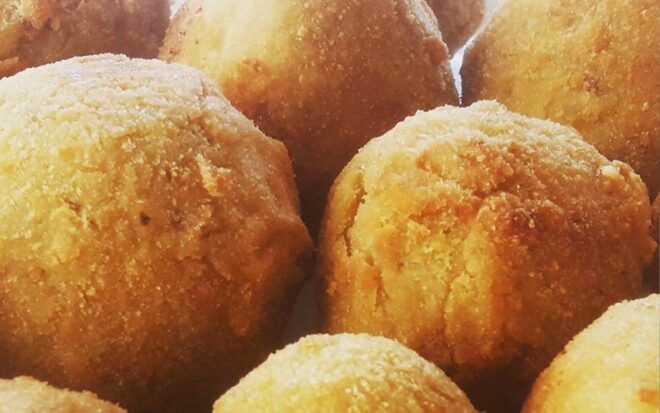 Taormina: Arancino Making Class With Drinks and Meal - Recommended Attire