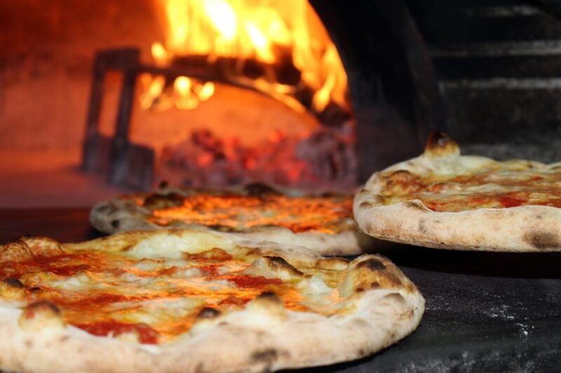 Taormina: Pizza Making Class With Lunch and Wine Tasting - Class Details and Structure