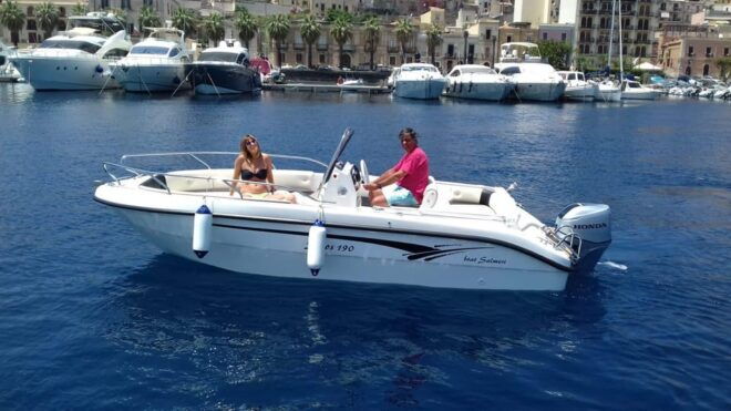 Taormina: Private Tour in Motorboat - Whats Included in the Tour
