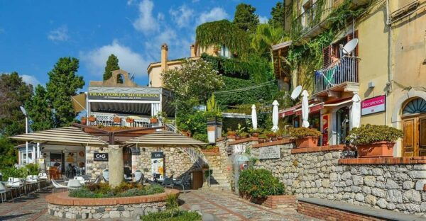 Taormina-Savoca (Film Location the Godfather) - Inclusions and Amenities