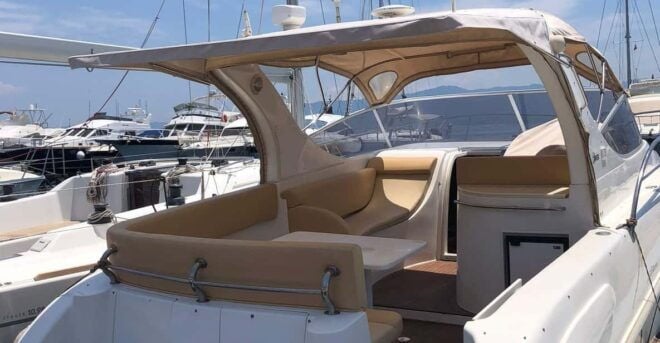 Taormina: Unforgettable Yacht Private Tour Experience - Onboard Comfort and Amenities