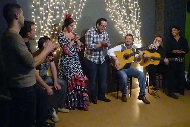 Tapas Dinner and Flamenco Show in Valencia - Meeting and Pickup