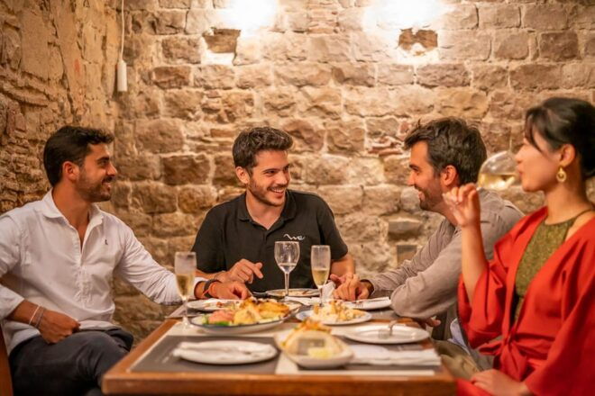 Tapas in La Barceloneta - Guided Tour - Meeting Point
