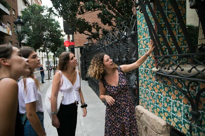 Tapas tour in Gracia quarter: Food, drinks & modernist gems - Who Will Love This Tour?