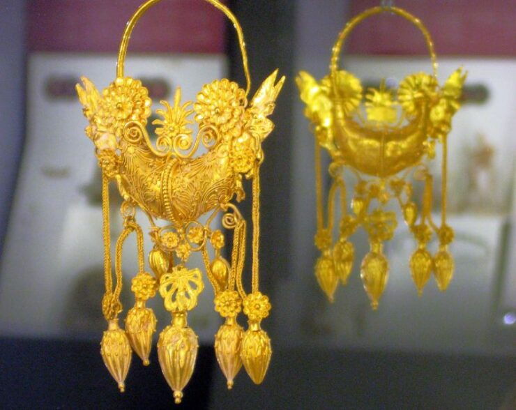 Taranto: MarTa Archaeological Museum Tour - Museum Artifacts and Collections