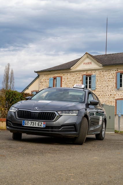 Tarbes Lourdes Pyrenees Airport Transfer to Lourdes - Key Points
