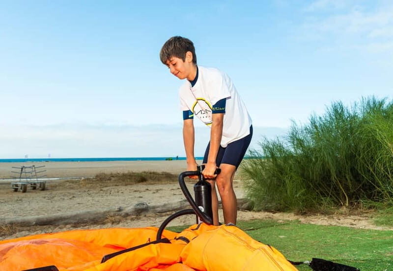 Tarifa, Cadiz: Wingfoil lessons for all levels. Children and adults - The Practical Details